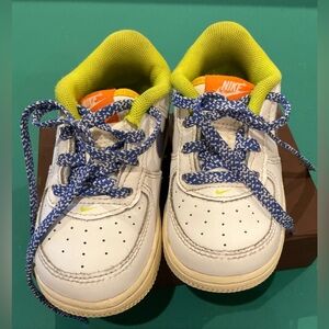 Nike Kids Airforce 1 Low LV8 White Multi Toddler Sneakers Size 6T